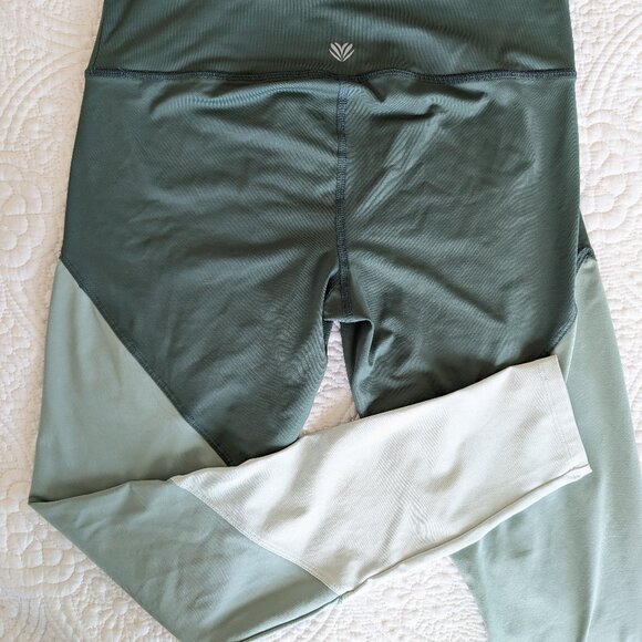 Forever 21 Green and Mint Color Block Leggings - Picture 1 of 7